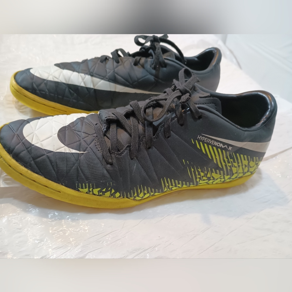 Nike Hypervenom Phelon II IC Indoor Court 'Black Volt Silver' 749898-017 men's 8